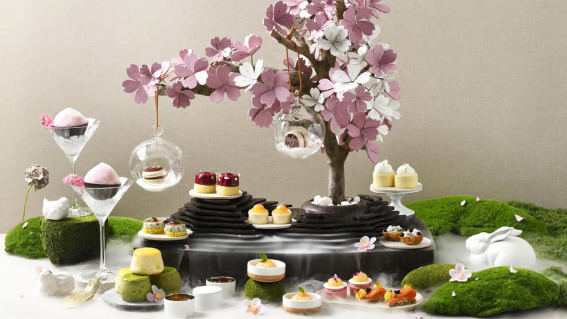 季節ごとにこだわりのアフタヌーンティーをお楽しみください